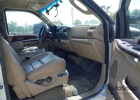 2007 Ford F-250 Lariat/Xl/Xlt z USA, uszkodzony, nr VIN 1FTSW21PX7EA82282